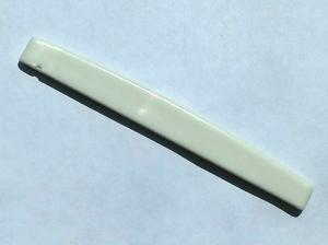 PLASTIC ACOUSTIC GUITAR SADDLE