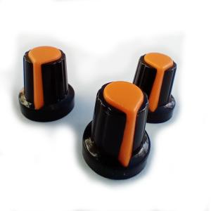 THREE 16MM RIBBED POT KNOB WITH ORANGE POINTER