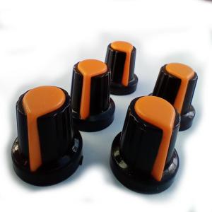 FIVE 16MM RIBBED POT KNOB WITH ORANGE POINTER