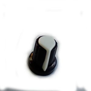 16MM RIBBED POT KNOB WITH WHITE POINTER