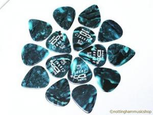 15 AQUA 71 PLECTRUMS PICKS